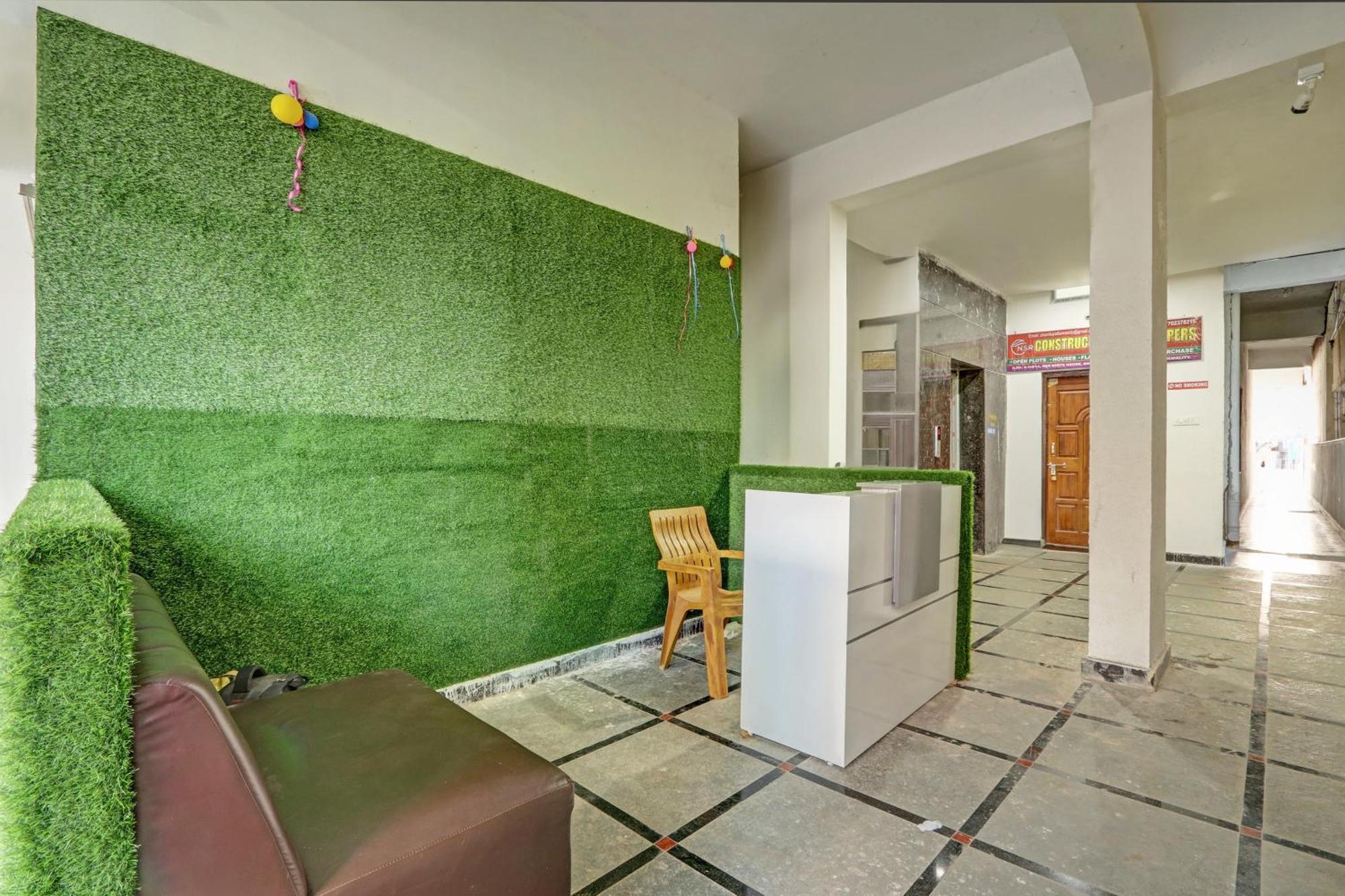 Hotel O Outer Inn Hyderabad Bagian luar foto