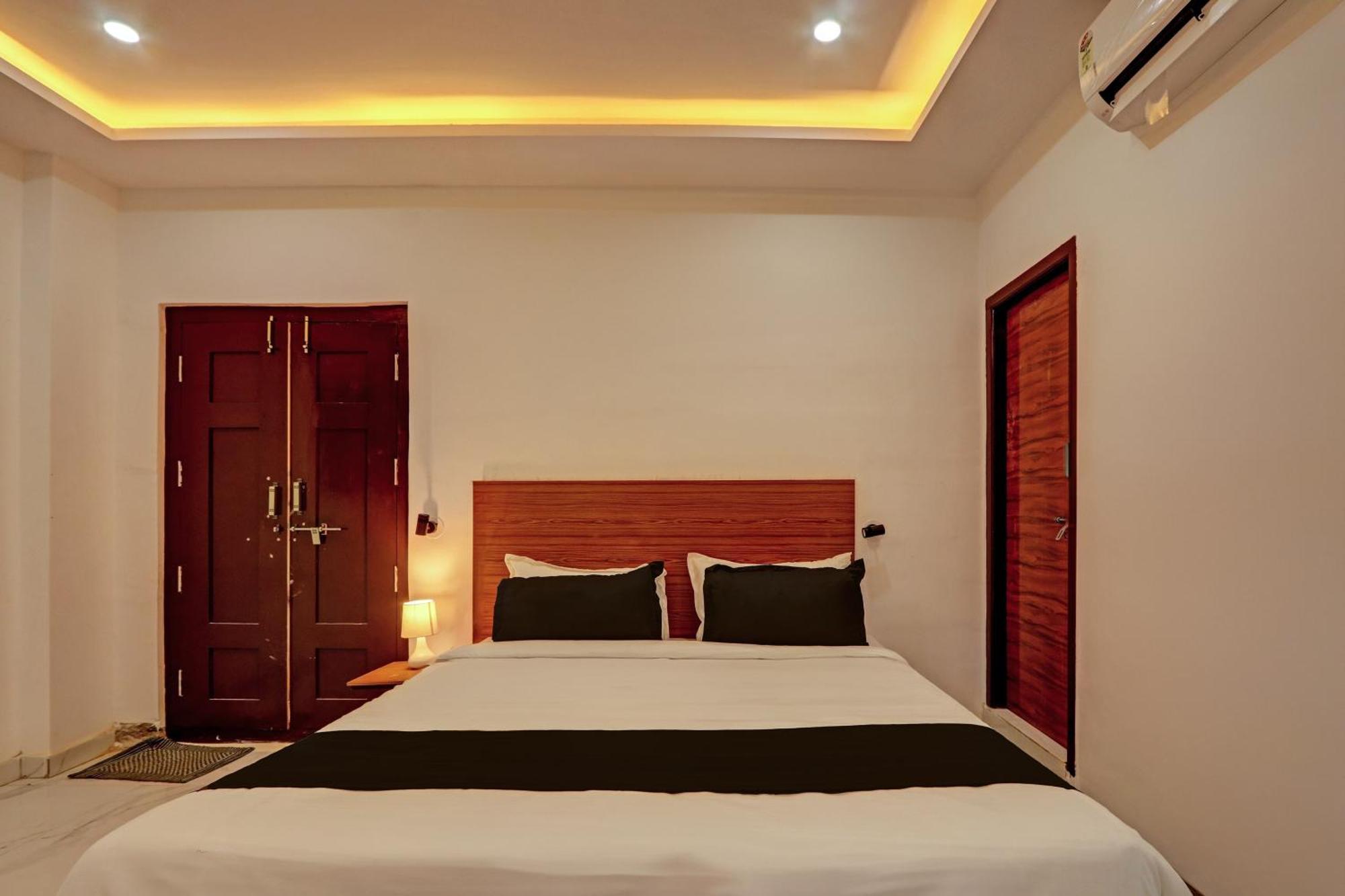 Hotel O Outer Inn Hyderabad Bagian luar foto